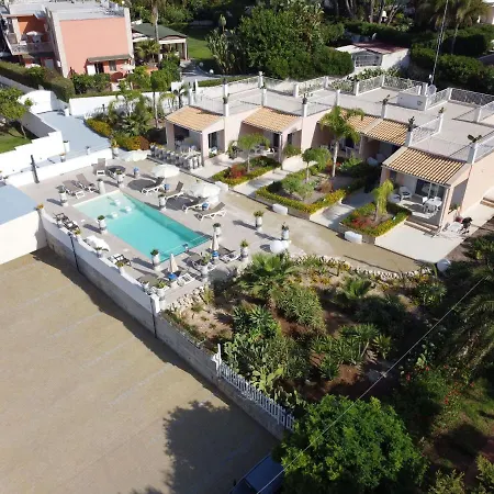 Hotel apartamentowy Small Luxury Pool And Sea View - Stella Del Mare