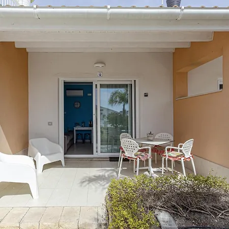 Small Luxury Pool And Sea View - Stella Del Mare Hotel apartamentowy 4*