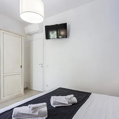 Small Luxury Pool And Sea View - Stella Del Mare Hotel apartamentowy