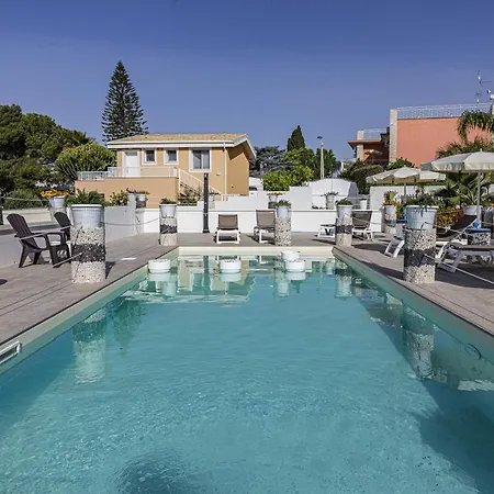 Small Luxury Pool And Sea View - Stella Del Mare Fontane Bianche