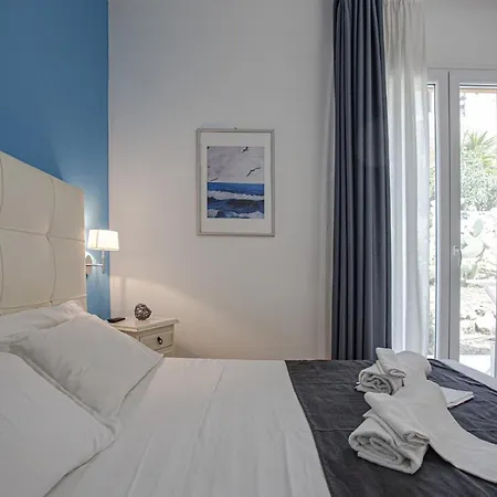Stella Del Mare Aparthotel 4*