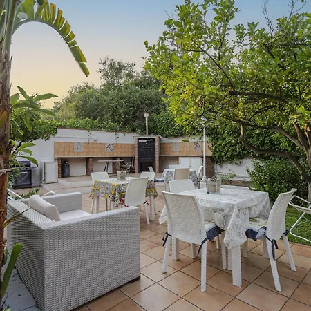 Hotel apartamentowy Small Luxury Pool And Sea View - Stella Del Mare Fontane Bianche