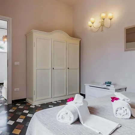 Stella Del Mare Apartmanhotel 4*