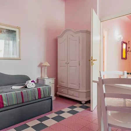 Apartmanhotel Stella Del Mare 4*